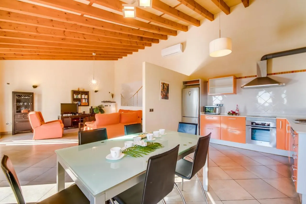 Ideal Property Mallorca - Es Puchet Búger 0*,  Espanha